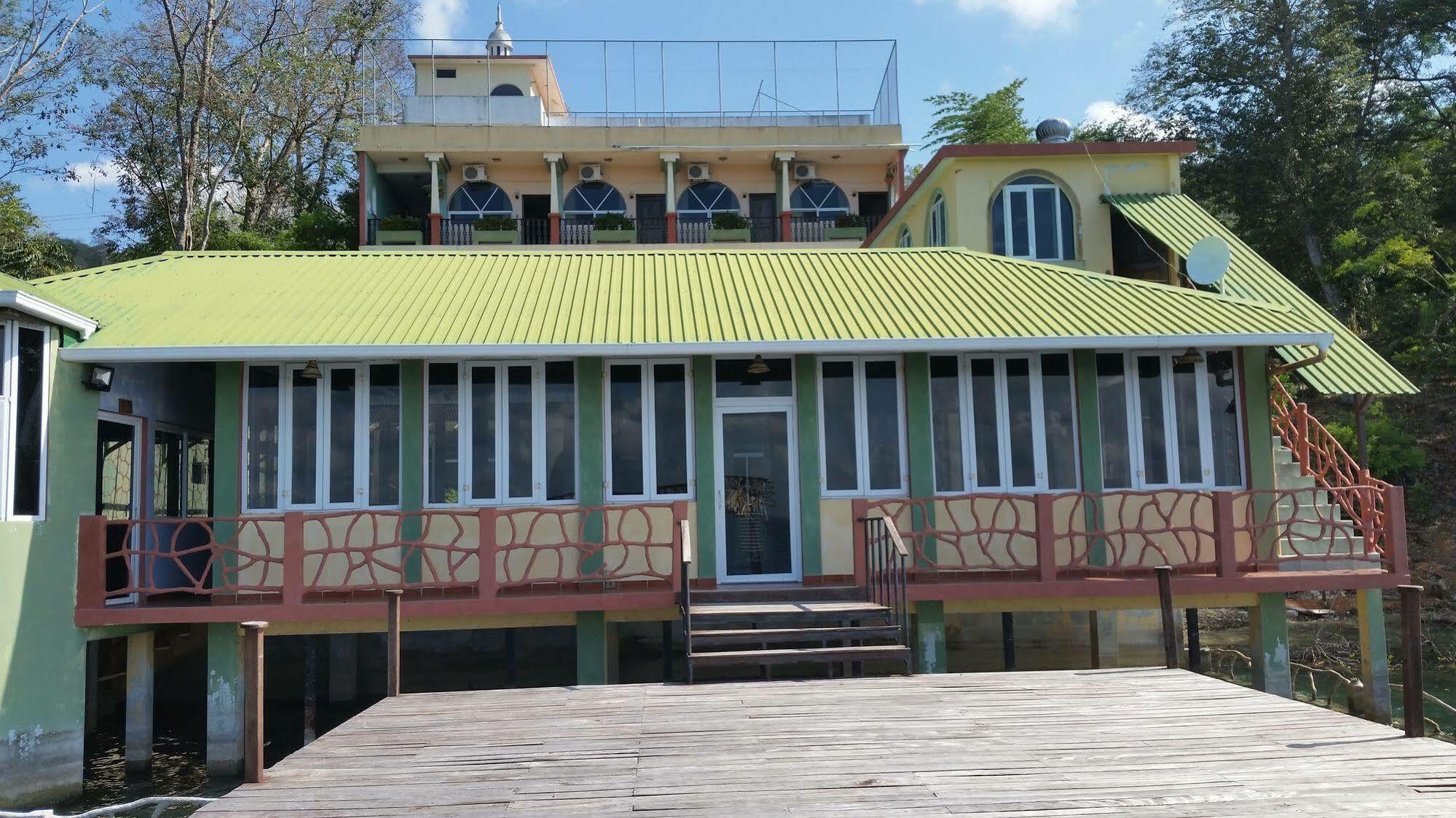 Hotel Ribiera Del Lago Peten Itza San Roman Eksteriør billede